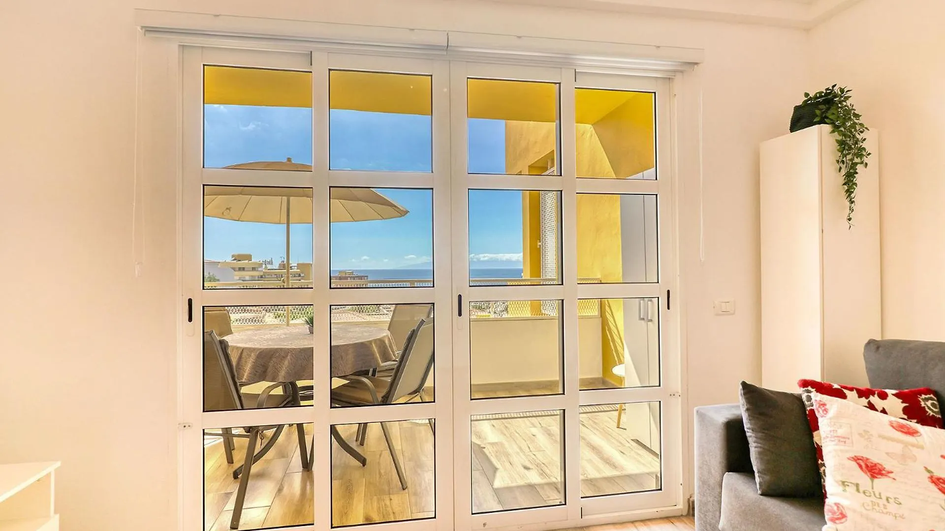 Orlando - Ocean View Apartment In Costa Adeje
